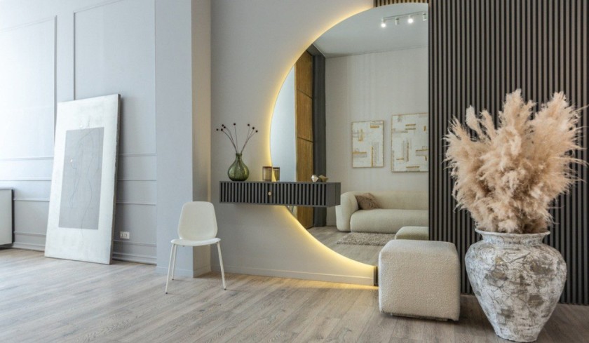 Decorative mirror installation in Grand Junction living room by Summit Glass